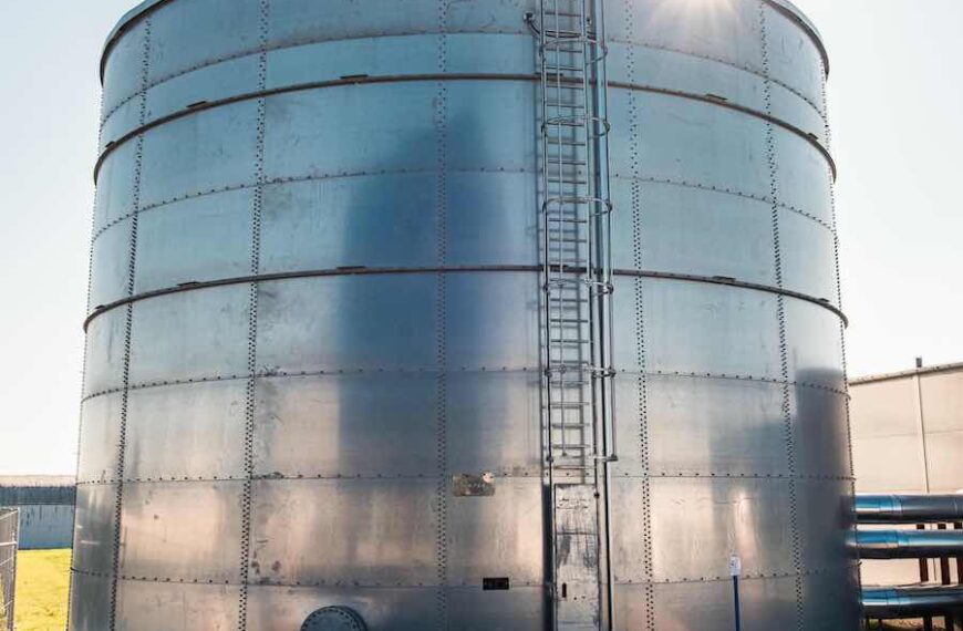 Cimentación de tanques contra incendio: la base de la seguridad industrial